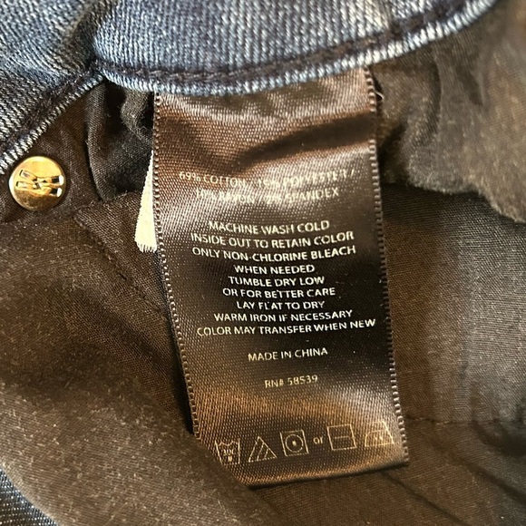 Women's Kut From the Kloth "Baby Bootcut" Jeans Tag Size 6S Measures 30 x 31 EUC - Picture 8 of 13